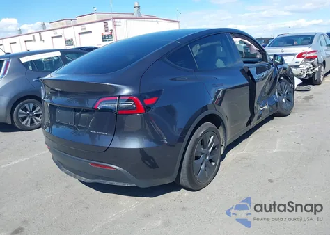 2024 Tesla Model Y Long Range Dual Motor All-Wheel Drive from USA, damaged, VIN 7SAYGDEE7RF117702